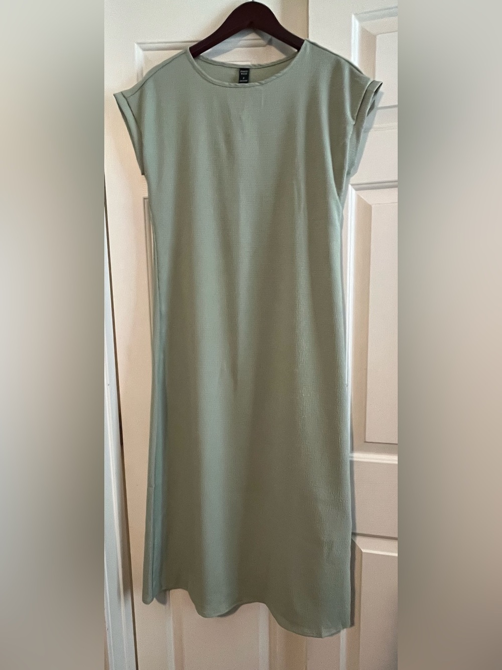 Classic Sleeveless Maxi Dress in Sage Green Size Small